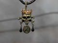 skullcrownneck